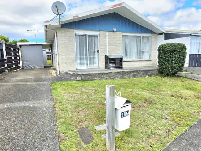 a/25 Omaha Grove, Totara Park