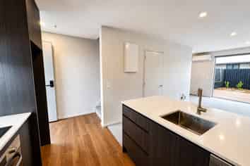 5/44 Shirley Road, Shirley