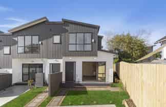 8B Tahinga Street, Northcote