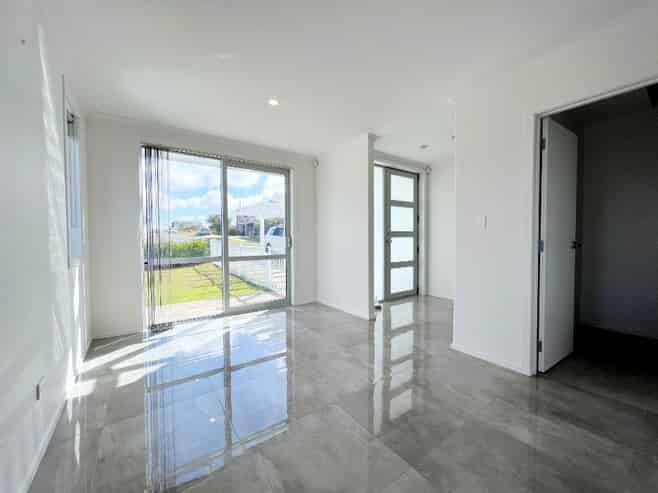 1/2 Soo Yong Place, Glenview