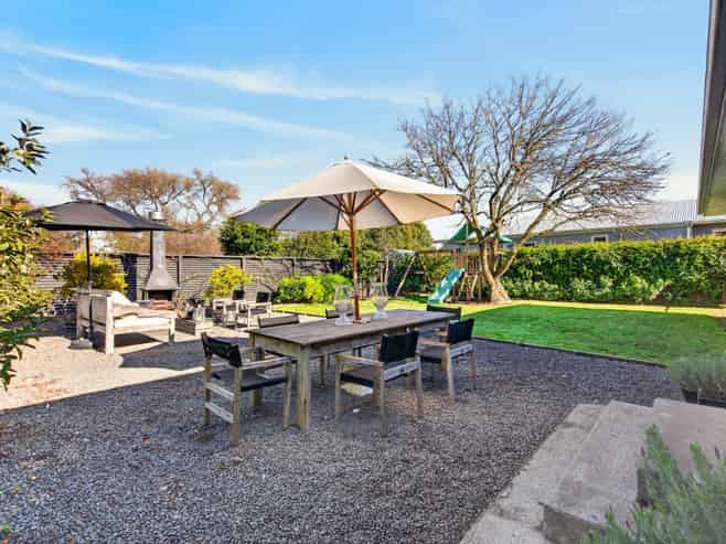 320 Clifton Road, Te Awanga