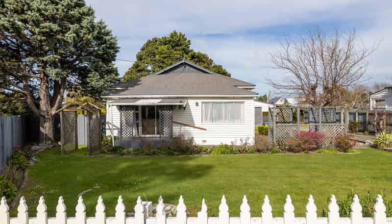 124 Fitzherbert Street, Featherston