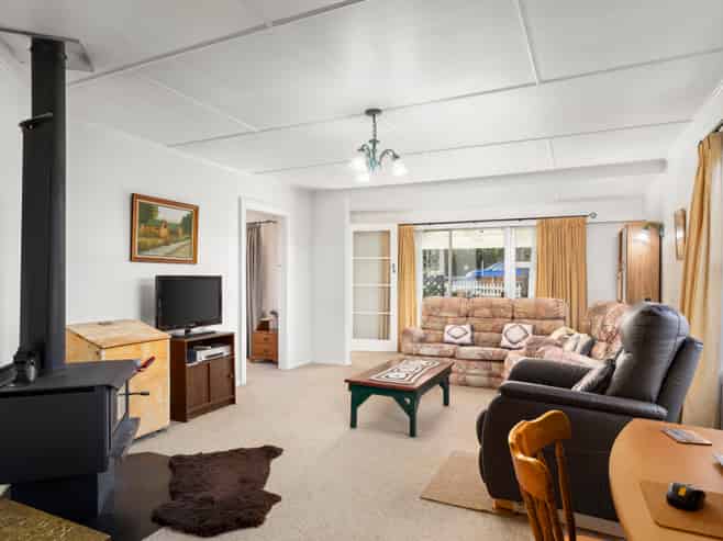 124 Fitzherbert Street, Featherston