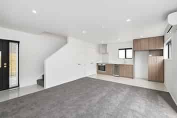 4/24  Parlane Street, Addington