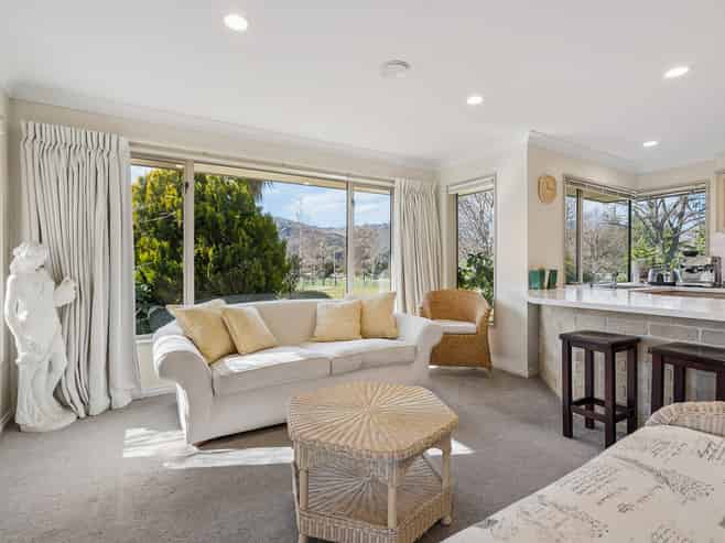 17 Orchard Place, Cromwell