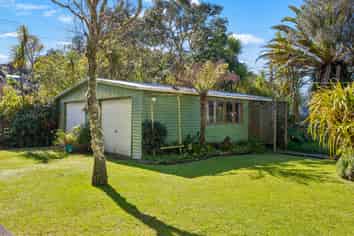 3 Western Road, Laingholm