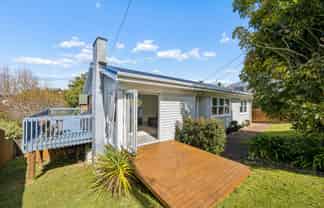 7 McIlroy Avenue, Hillsborough