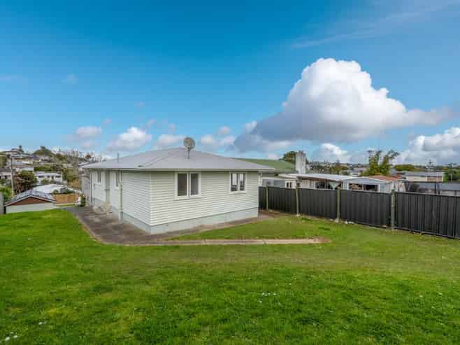 65 Rosamund Avenue, New Windsor