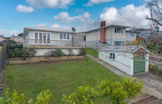 65 Rosamund Avenue, New Windsor