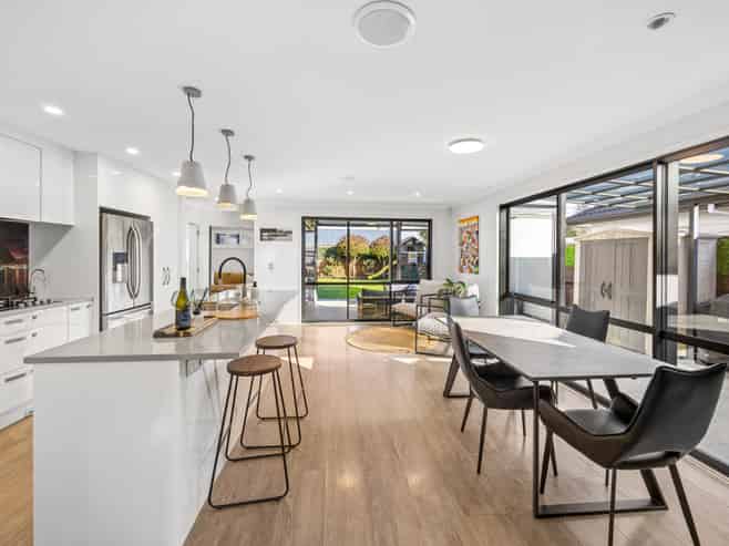 14 Kahika Grove, Huapai