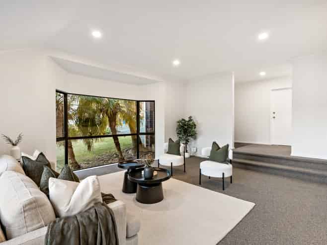 24 Chedworth Drive, Glenfield