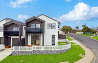 Lots 1-3/80 Bruce Road, Glenfield