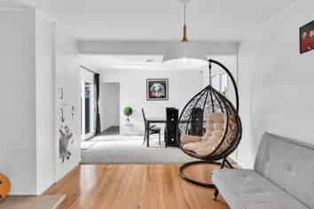 136 Avonhead Road, Avonhead