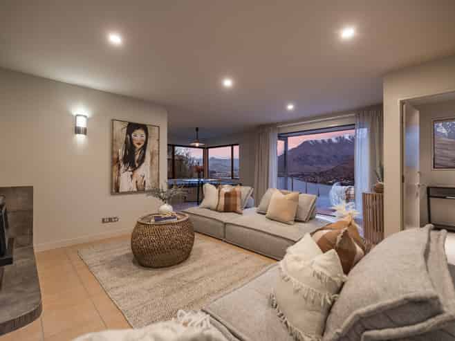 3 Annes Way, Larchwood Heights, Queenstown