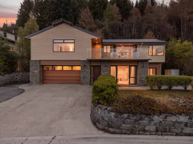 3 Annes Way, Larchwood Heights, Queenstown