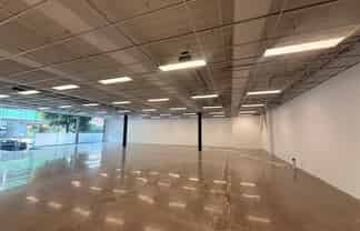Spacious Showroom in Newmarket