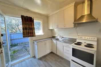 11 Redbridge Lane, Sydenham