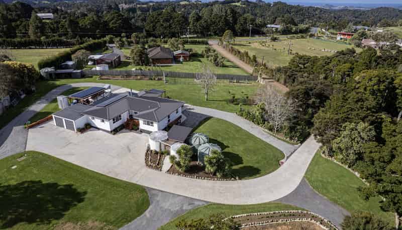 629E Owhiwa Road, Parua Bay