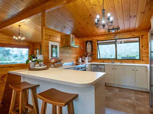 28 Butler Road, Poroporo