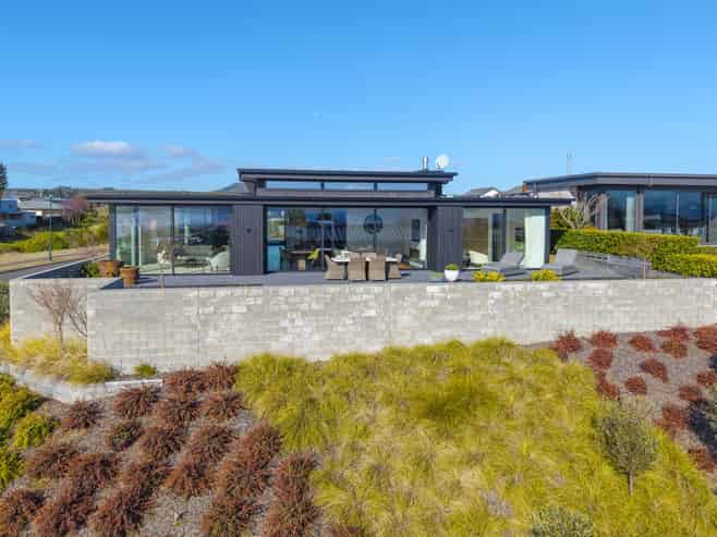 35 Pukenamu Road, Rainbow Point