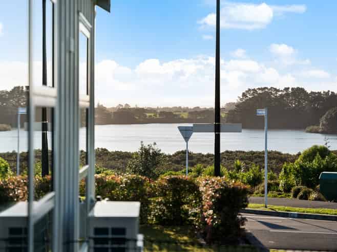 24 Orawahi Road, Glenbrook