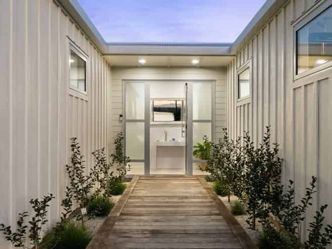 24 Orawahi Road, Glenbrook