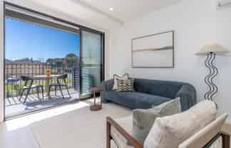 2a Te Ara Taurapa, Pt Chevalier, Auckland 1022, Point Chevalier