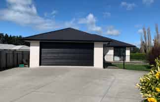 32 Oldfield Lane, Marton