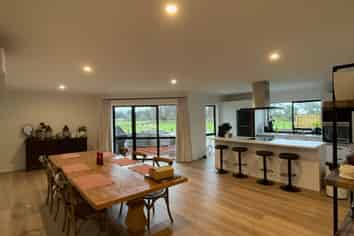 32 Oldfield Lane, Marton