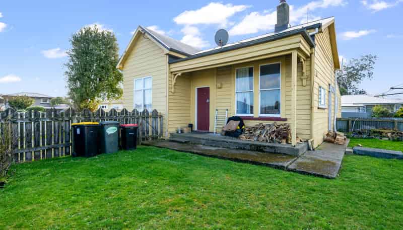 64 Tramway Road, Strathern