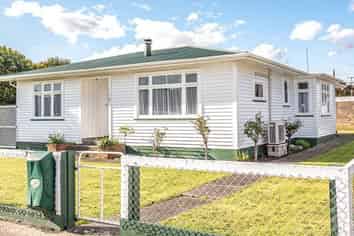 11 Station Road, Marton