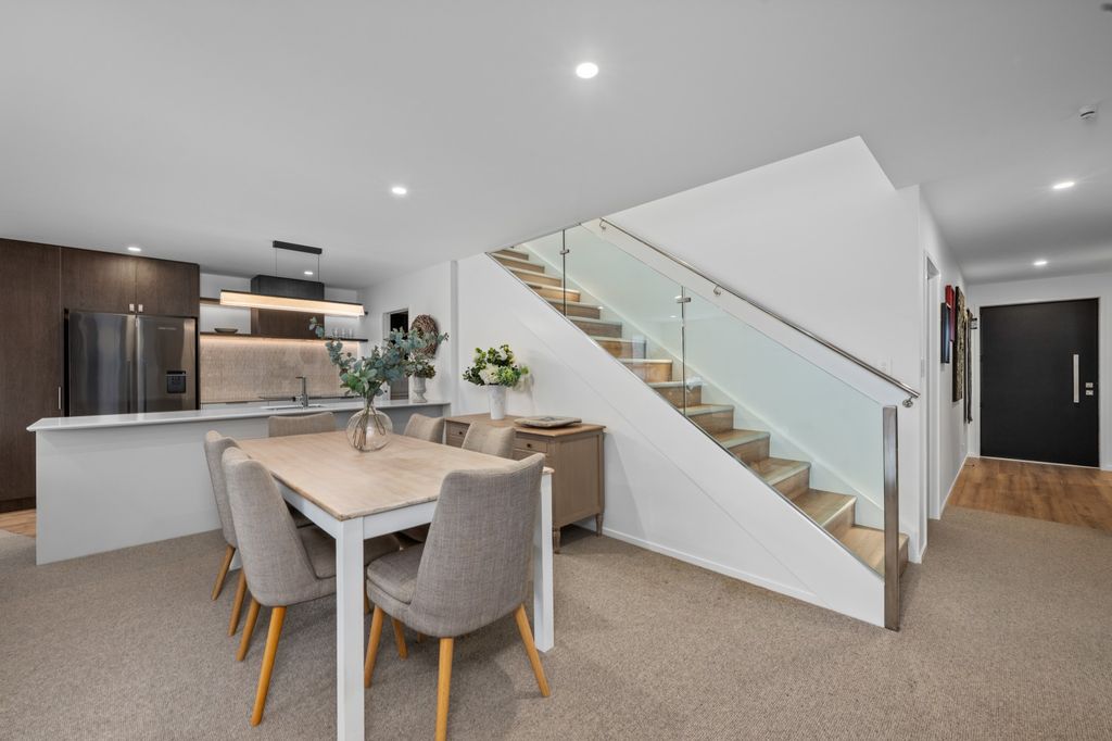 Sophisticated, stylish and priced to sell 3