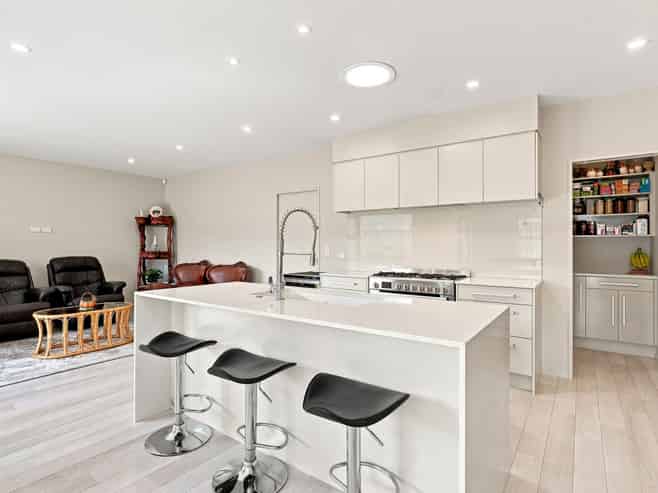 13 Andalusian Way, KARAKA