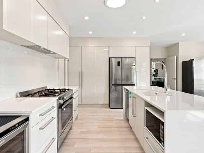 13 Andalusian Way, KARAKA