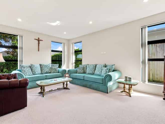 13 Andalusian Way, KARAKA