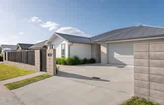 203 Te Okuroa Drive, Papamoa