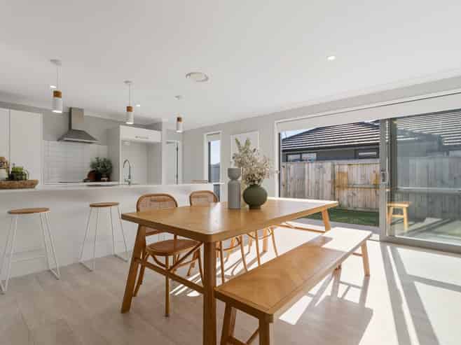 203 Te Okuroa Drive, Papamoa