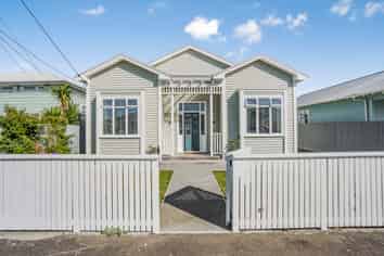 12 Huia Street, Petone