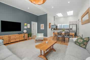 12 Huia Street, Petone
