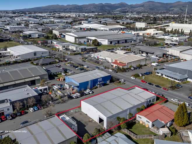 Standout Hornby Warehouse