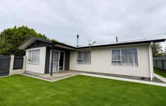 17 Kirkcaldy Cres, Flaxmere