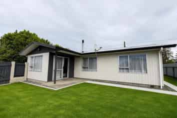 17 Kirkcaldy Cres, Flaxmere