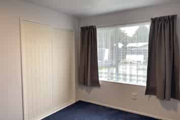 17 Kirkcaldy Cres, Flaxmere