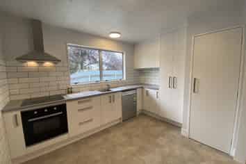 17 Kirkcaldy Cres, Flaxmere