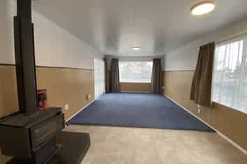 17 Kirkcaldy Cres, Flaxmere