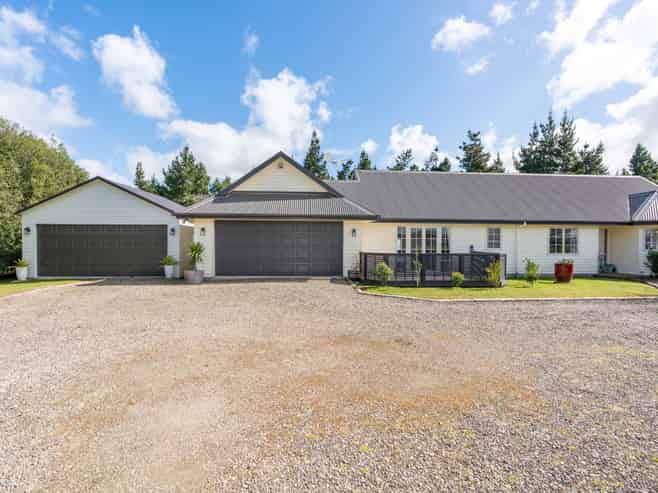 13 Oak View Place, Newstead