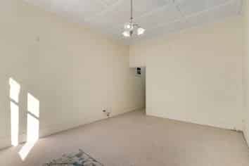 2/415 Sandringham Road, Sandringham