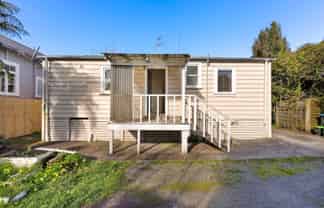 2/415 Sandringham Road, Sandringham