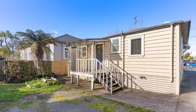 2/415 Sandringham Road, Sandringham