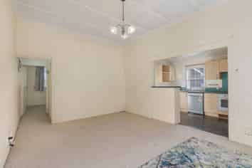 2/415 Sandringham Road, Sandringham